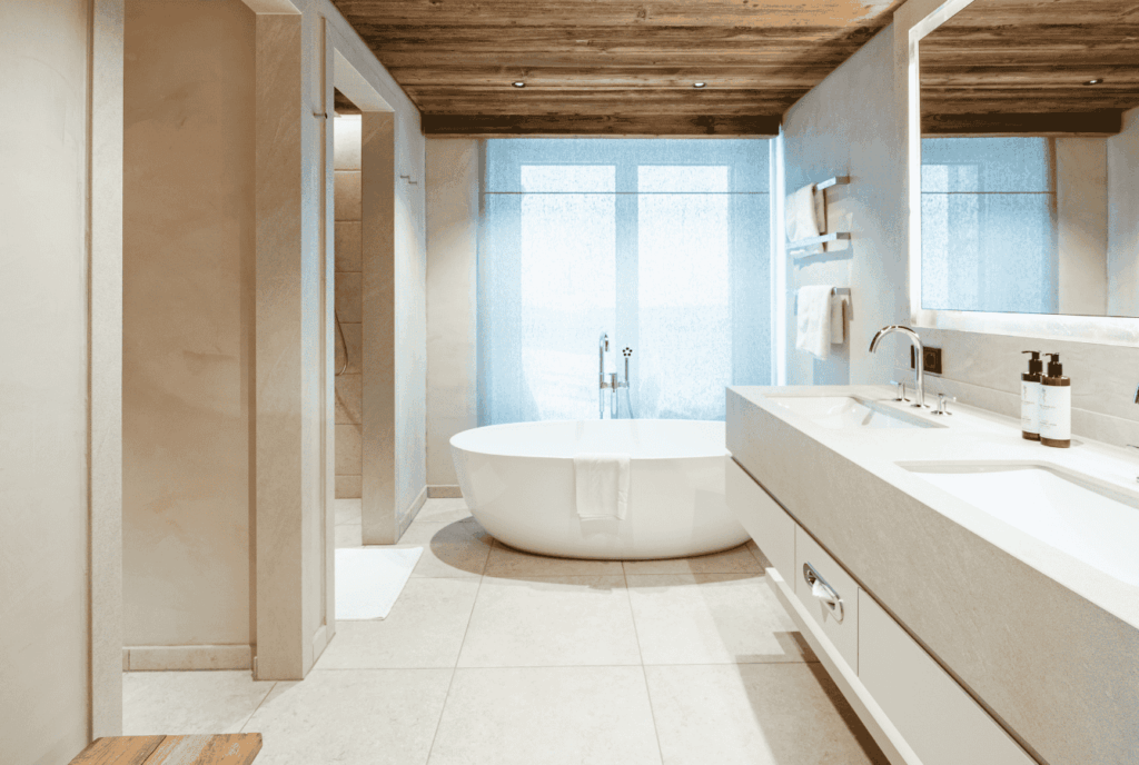 Innenausbau aus Holz für Hotel und Gewerbebau